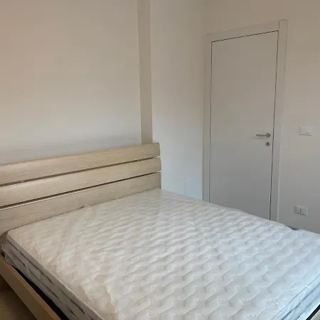 Le Di Chiara *