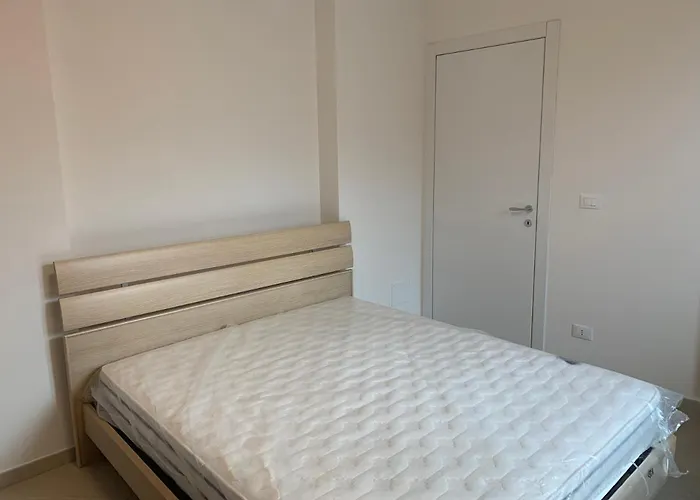Le Di Chiara *